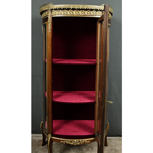 Small Antique Mahogany Display Cabinet, 1890s For Sale - Image 16 of 18