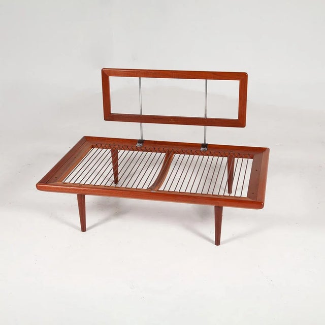 Brown Danish Moss Green Fabric and Teak Minerva Daybed by Peter Hvidt & Orla Mølgaard-Nielsen for France & Daverkosen, 1960s For Sale - Image 8 of 12