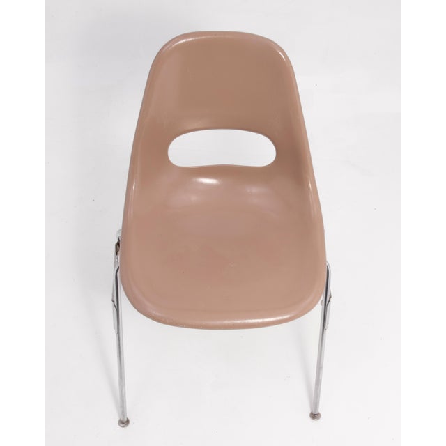 Krueger Metal Products Fiberglass Stacking Chairs Taupe Sand Tan a Set of Seven For Sale - Image 13 of 15