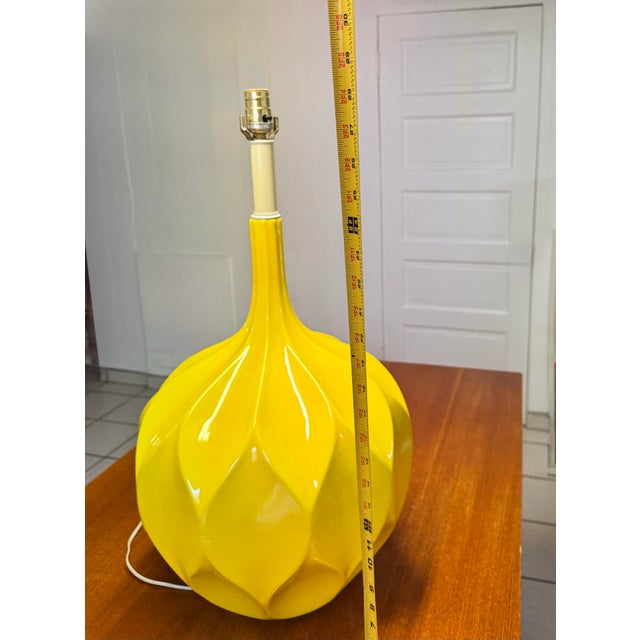 Mid-Century Modern 1960s Mid-Century Modern Majestic Ceramic X Large Yellow Table Lamp For Sale - Image 3 of 3