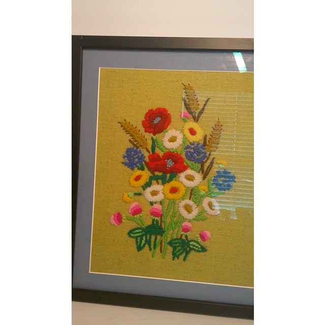 VTG 1970s Framed Crewel Floral Bouquet Needlework Art Mid-Century Retro For Sale - Image 10 of 10