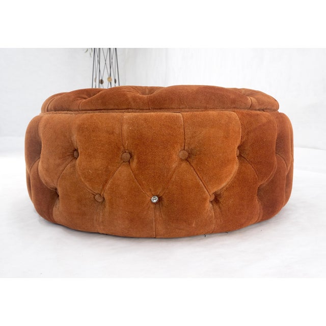 Tufted Orange Rust Color Suede Leather 32 Round Ottoman Bench Pouf 1970s For Sale - Image 6 of 8