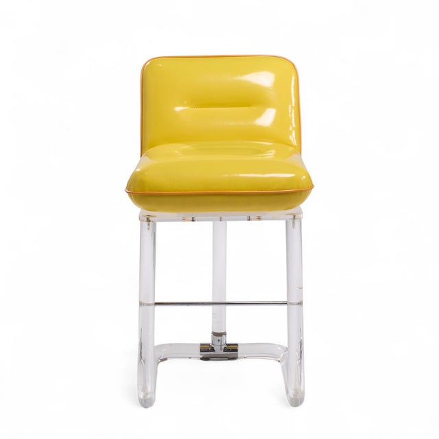 Mid 20th Century Lion in Frost Mid Century Lucite Swivel Bar Stools - Set of 3 For Sale - Image 5 of 10