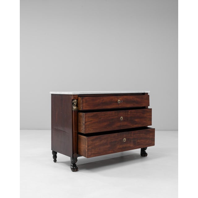 1820s French Empire Marble-Top Chest of Drawer With Paw Feet For Sale - Image 4 of 18