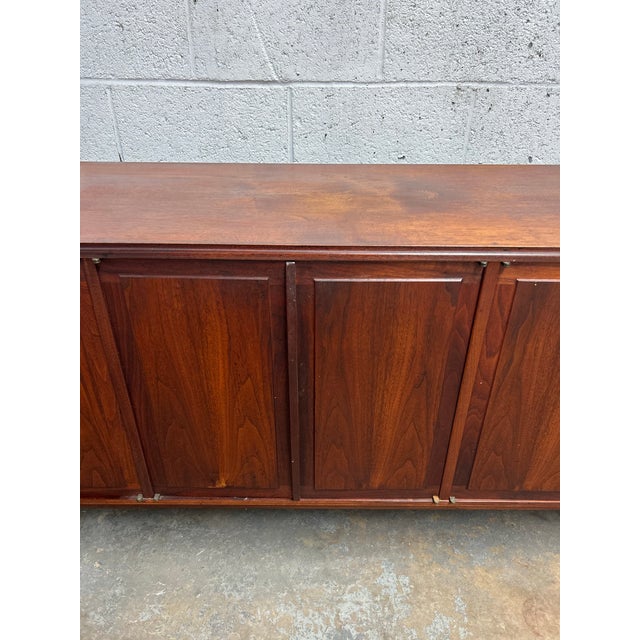 Jack Cartwright for Founders Attributed Mid Century Modern Walnut Sideboard 1960s For Sale - Image 9 of 12