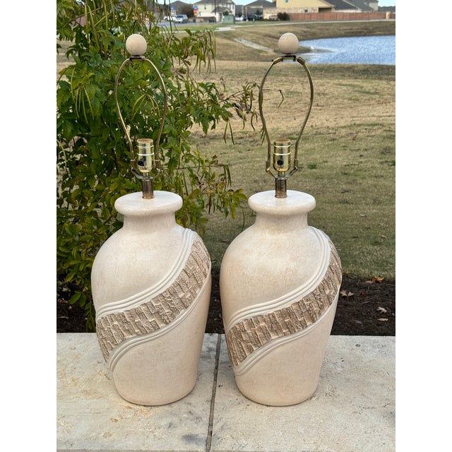Ceramic 1980s Pair Postmodern Ceramic Lamps With Brutalist Textured Banding For Sale - Image 7 of 8
