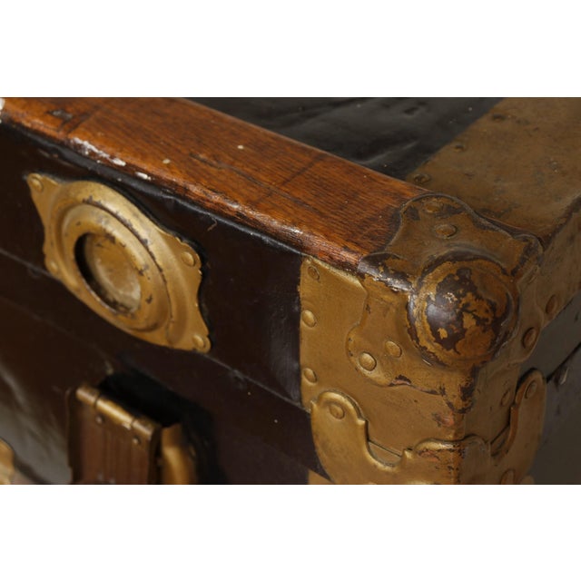 Early 20thC Flat Top Steamer Trunk For Sale In Tampa - Image 6 of 14