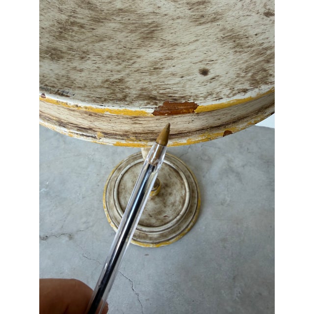 Cream Vintage Hollywood Regency Distressed Painted Round Pedestal Side Table For Sale - Image 8 of 12