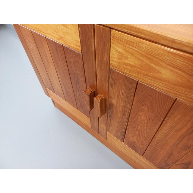 Vintage Storage Unit in Pine in the style of Charlotte Perriand for Les Arcs, 1970s For Sale - Image 3 of 16