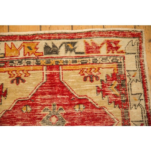 Vintage Distressed Oushak Rug Runner - 2'8" x 5'6" For Sale In New York - Image 6 of 10