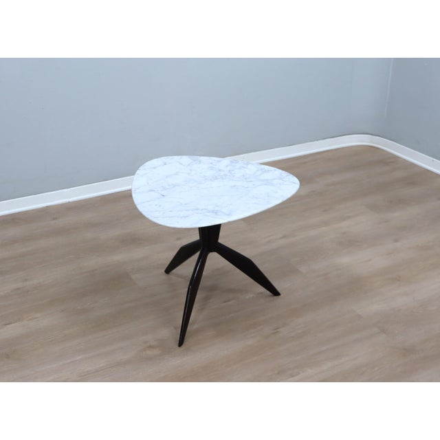 Mid-Century Modern Mid-Century Tripod Coffee Table with Marble Top, 1950s For Sale - Image 3 of 13