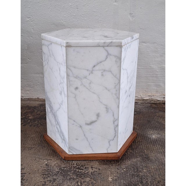 Stone Italian Hexagonal Carrara Marble Monolith Pedestal Side Table, 1990s For Sale - Image 7 of 13
