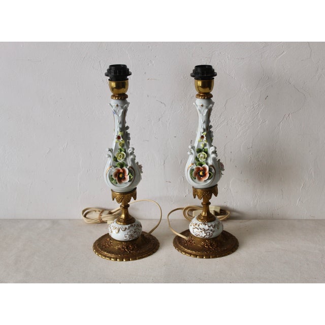 White Vintage FBAI Italian Porcelain Brass Hand Crafted Flower Details Table Lamps- A Pair For Sale - Image 8 of 10