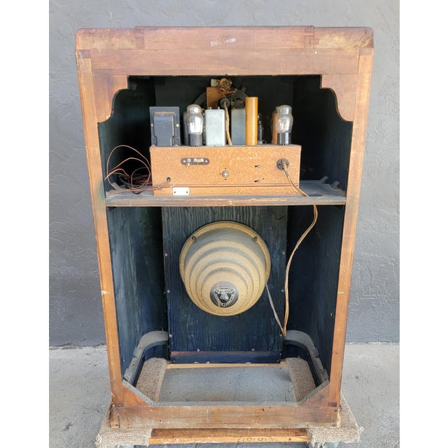Wood Zenith Console Radio Model 9-S-262 Circa. 1938 For Sale - Image 7 of 16