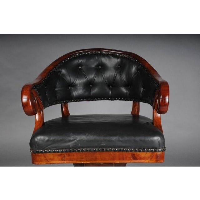 Black Antique English Chesterfield Captain's Desk Chair in Mahogany, 1830s For Sale - Image 8 of 18