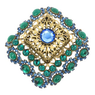 Vintage Hallmarked Hattie Carnegie Brooch With Gilt Metal, Green, Blue Glass For Sale