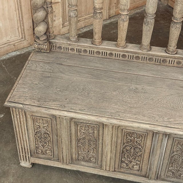 19th Century French Renaissance Barley Twist Stripped Oak Hall Bench Trunk For Sale - Image 14 of 17