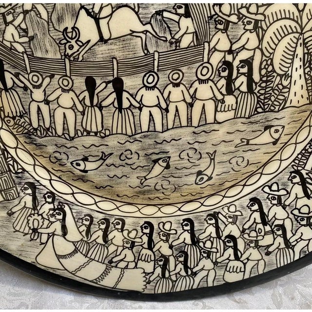 1980s Large Vintage 1980s Hand Painted Black and White Peruvian Platter For Sale - Image 5 of 9