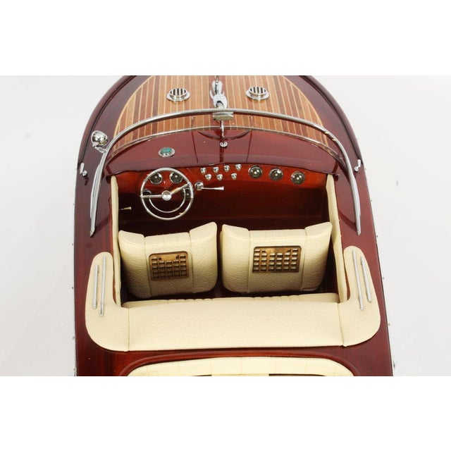 Riva Aquarama Speedboat Model with Cream Interior For Sale - Image 17 of 18