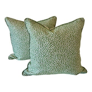 Pair of Thibaut Citra Outdoor Pillow Covers in Grass For Sale