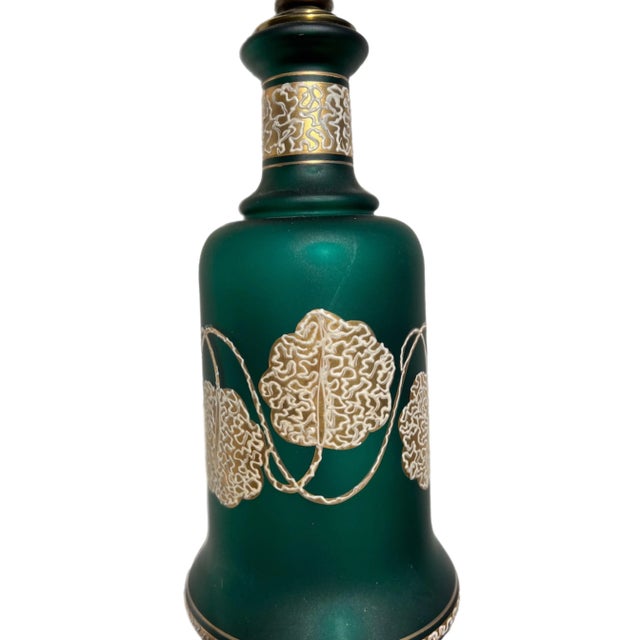 Mid-20th Century Hollywood Regency Green Glass and Brass Torchier Table Lamp For Sale - Image 4 of 6