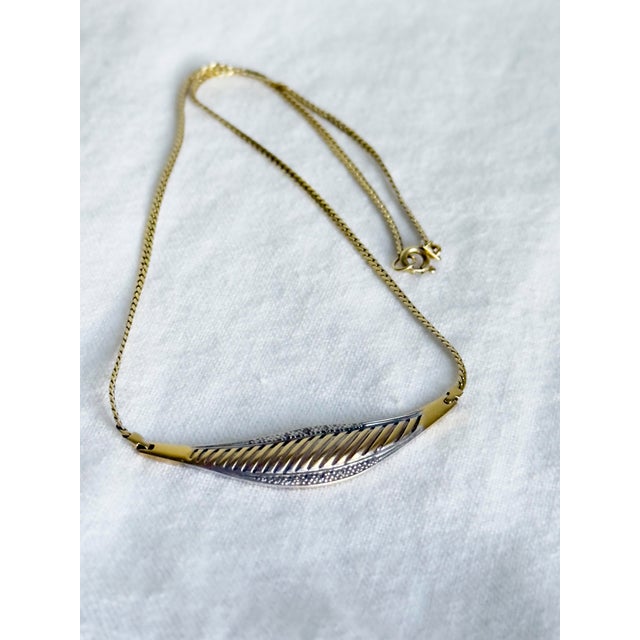 Vintage 1980s Italian Gold Two-Tone Herringbone Collar Necklace For Sale - Image 11 of 17