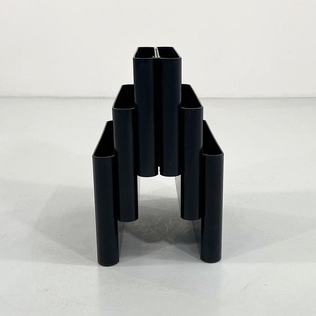 Black Magazine Rack by Giotto Stoppino for Kartell, 1970s, in Good conditions. Designed 1970 to 1979 This piece has an...