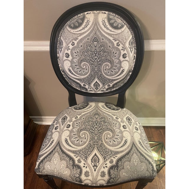 French Ethan Allen Louis XVI Style Side Chair For Sale - Image 3 of 11