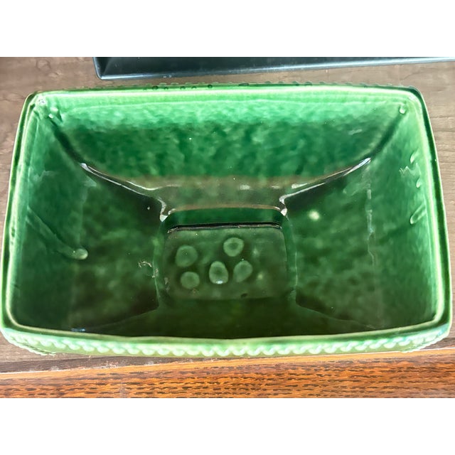 Vintage McCoy Usa Green Grapevine Planter, Footed Rectangular Jardiniere For Sale - Image 4 of 4