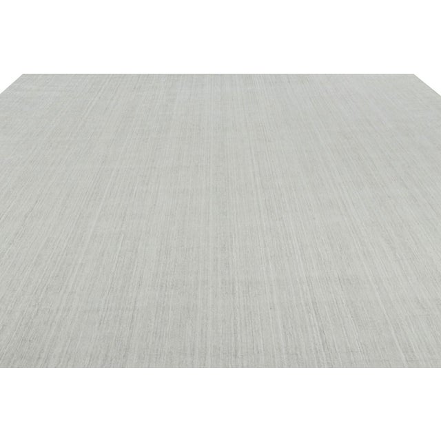 Rug & Kilim’s Oversized Textural Rug in Solid White and Silver-Gray Striae For Sale In New York - Image 6 of 8