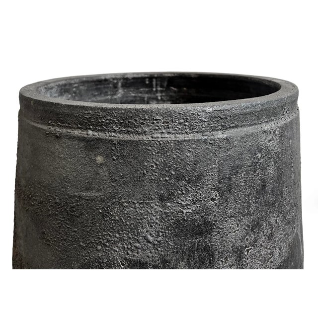 Tumbler Black Earth Ware Vintage Pot Planter For Sale In Los Angeles - Image 6 of 6