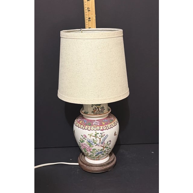Mid-Century Modern Vintage Chinoiserie Porcelain Ginger Jar Table Lamp For Sale - Image 3 of 7