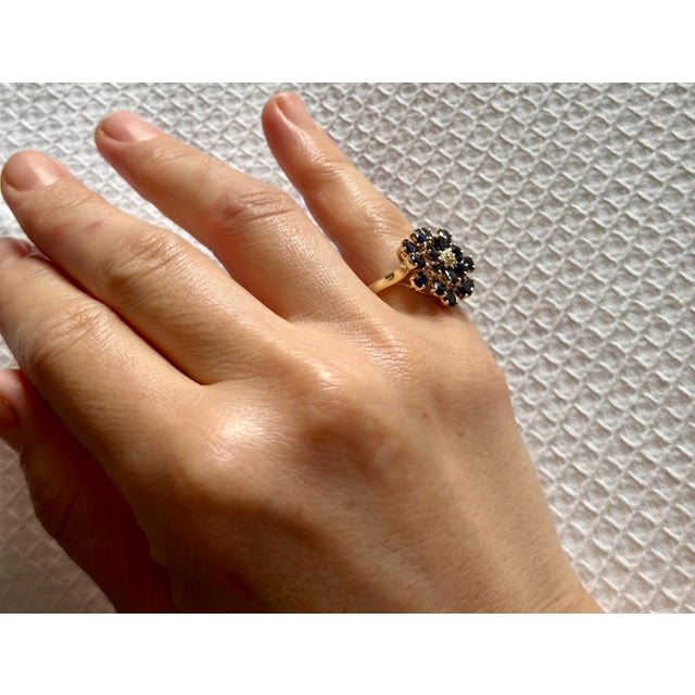 2.5 Carat Oval Blue Sapphire and Diamond Cocktail Ring in 14 Karat Gold Estate For Sale - Image 14 of 18