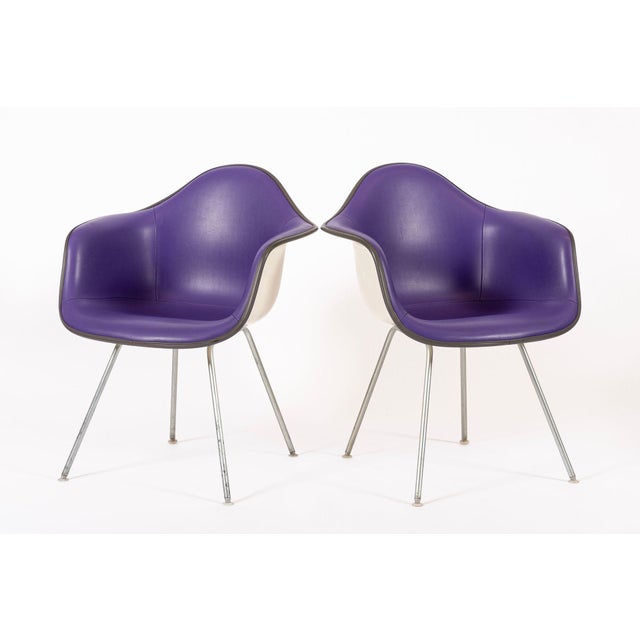 Mid-Century Modern Vintage Mid Century Dax Purple Lounge Chairs by Eames for Herman Miller For Sale - Image 3 of 16