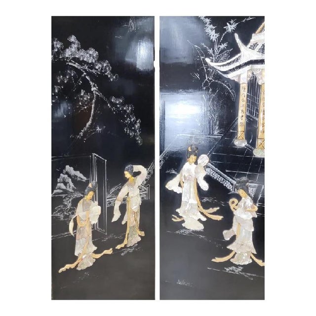 Early 20th Century Antique Mother of Pearl & Hand Painted Asian 4 Panel Privacy Screen For Sale - Image 5 of 7
