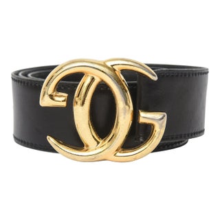 Vintage Gucci Logo Wide Black Leather Belt With Gold Plated Gg's, 1980's For Sale