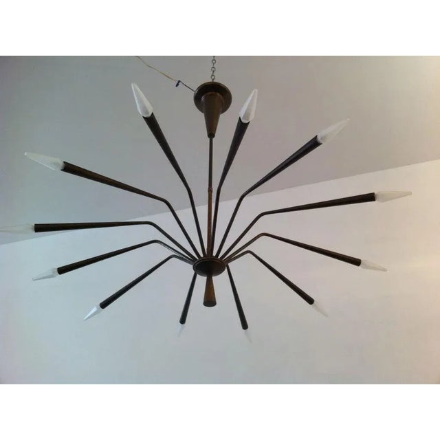 Brass 1960s Oscar Torlasco Futurist Chandelier For Sale - Image 8 of 11
