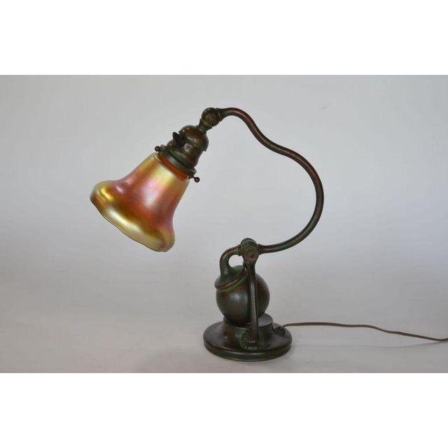 Traditional 1910s Traditional Tiffany Studios Bronze and Favrile Table Lamp For Sale - Image 3 of 10