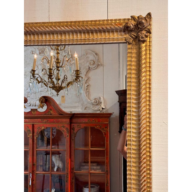 Late 18th Century Louis XVI Giltwood Mirror With Floral Corners For Sale - Image 5 of 6