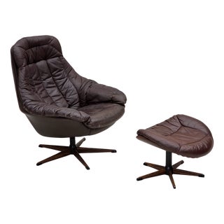 Set of Danish Swivel Chair with Ottoman Model Silhouett by H.W.Klein for Bramin, 1970s For Sale