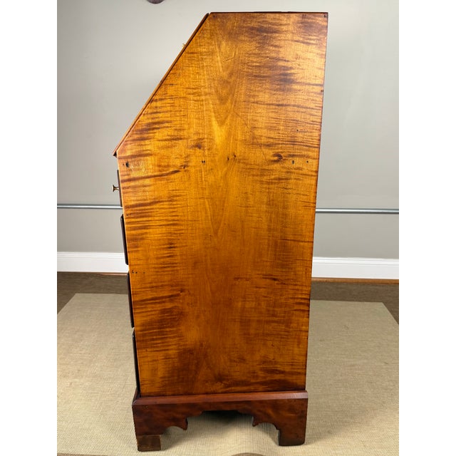 Late 18th Century 18th Century New England Chippendale Tiger Maple Slant-Front Desk, C. 1760–1780 For Sale - Image 5 of 18