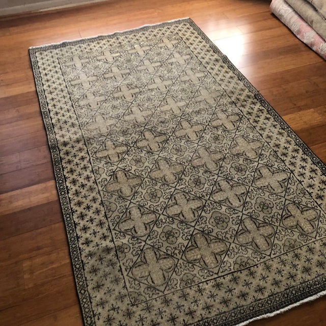 Textile Vintage Turkish Rug: Beige & Dark Brown Geometric Wool Rug | 4'x7' For Sale - Image 7 of 7