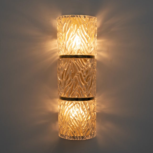 Mid-Century Modern Modern Italian Brass and Murano Glass Textured Wall Sconces, Set of 2 For Sale - Image 3 of 11