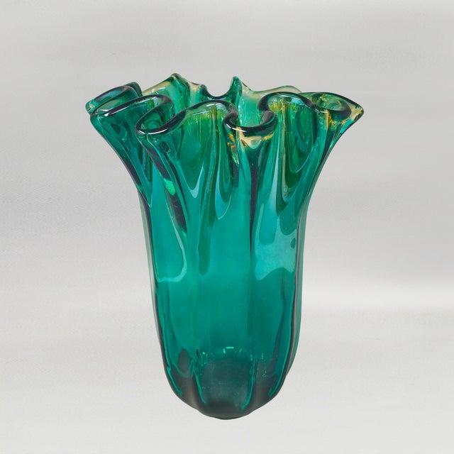 Italian Emerald Green Murano Blown Glass Vase from Maestro Del Vetro For Sale - Image 9 of 9