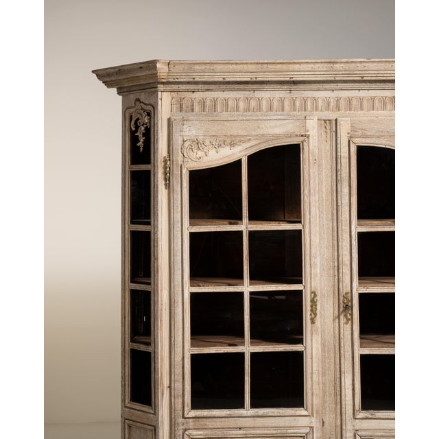 Wood Provençal Oak Vitrine, Rustic Charm, French Rustic Design, France, Circa 1820 For Sale - Image 7 of 17
