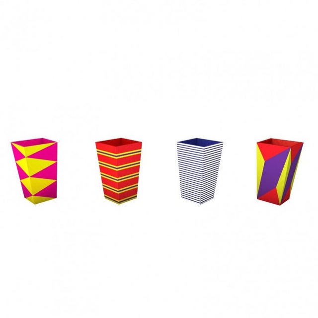 Festa Mobile Henri Pot in Powder-Coated Aluminum by altreforme Dimensions: D 55 x W 55 x H 100 cm. Materials: Powder-...