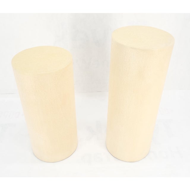 Mid 20th Century Pair Round Textured 30" & 36" Tall 14" Dia Cylinder Shape Pedestals Stands MINT! For Sale - Image 5 of 10