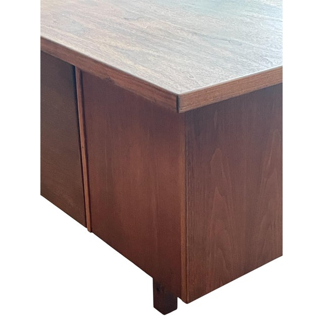 1960s Jens Risom Mid Century Walnut Wood Executive Desk For Sale - Image 16 of 18