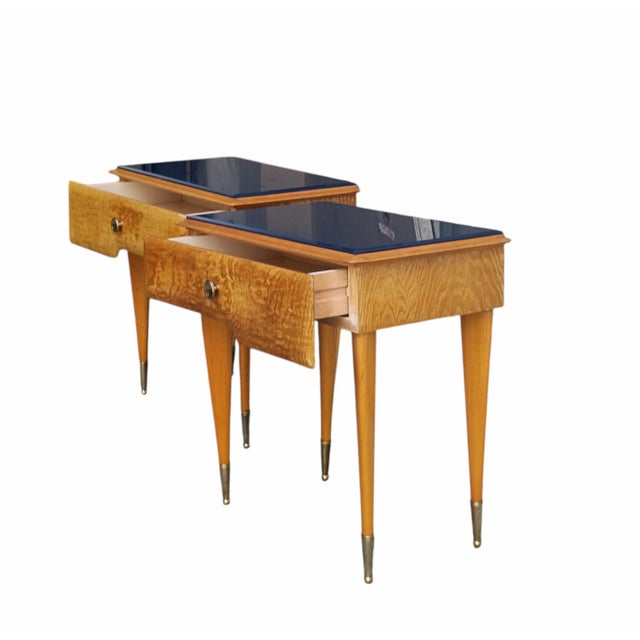 Mid-Century Modern Burl Wood Bedside Tables with Glass Tops by Vittorio Dassi, Italy, 1950s, Set of 2 For Sale - Image 3 of 9