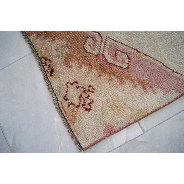 1940s Faded Muted Colors Impressive Medallion Vintage Ushak Rug Low ...